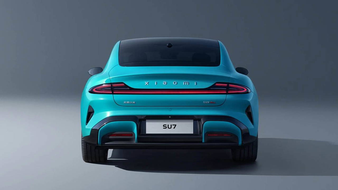 Xiaomi otomobil dünyasına hızlı girdi: Porsche Taycan ve Tesla Model S'e kafa tutuyor!