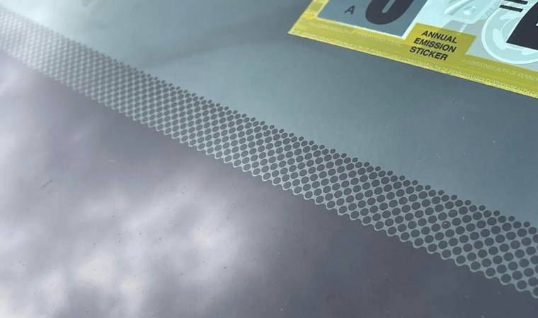 Aracınızın ön camındaki siyah noktalar ne işe yarıyor?