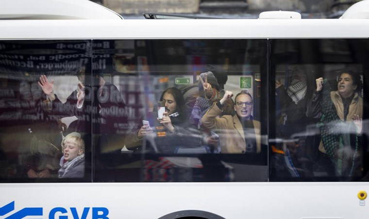 Hollanda'da Filistin destekçilerine polisten sert müdahale: 100'den fazla gözaltı!