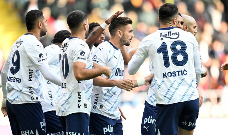 Slavia Prag - Fenerbahçe maçı ne zaman, saat kaçta, hangi kanalda? Şifresiz mi?