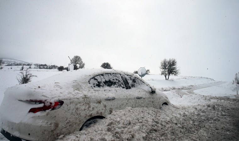 Türkiye beyaza büründü: İşte yurttan kar manzaraları...