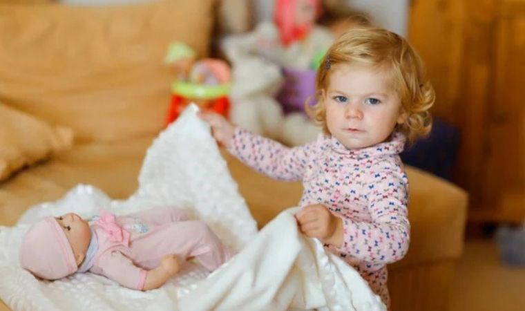 Oyunlarla bebeğinizin hayal gücünü geliştirin: Bebeklerin becerilerinin gelişmesine yardımcı 5 oyuncak