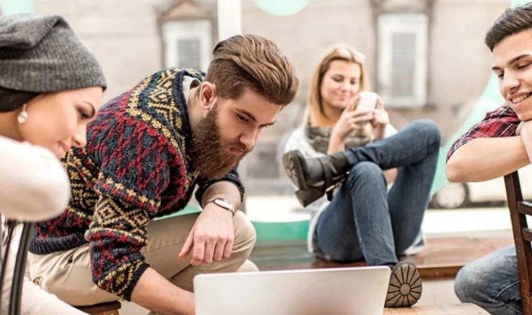 Z kuşağının hayalindeki meslekler belli oldu! Doktorluk, öğretmmenlik ve mühendislik ilk 10'da bile değil!