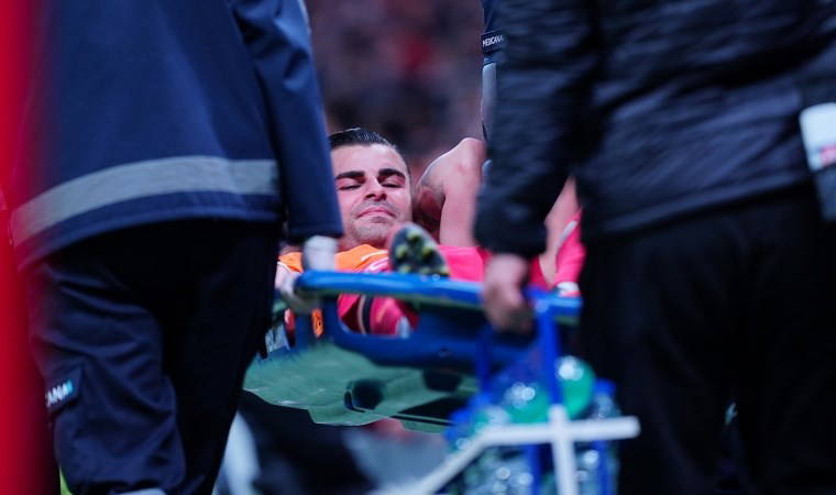 Okan Buruk'tan sakatlık açıklaması: Kaan Ayhan, Abdülkerim Bardakcı, Jakobs...