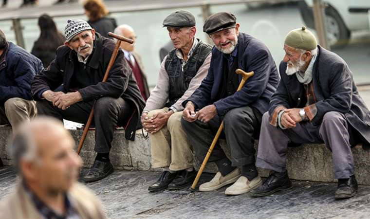 Emeklilik şartlarında yeni yasa Meclis'te: Kimler erken emekli olabilecek?