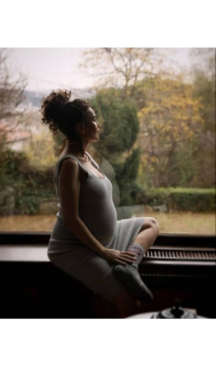 Mutlu birlikteliklerini bebekle taçlandırdılar: 2024 yılında bebeği olan ünlü çiftler...