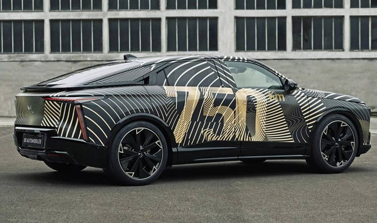 DS Automobiles yeni elektrikli modelini duyurdu: DS N°8 750 kilometre menzil sunuyor...