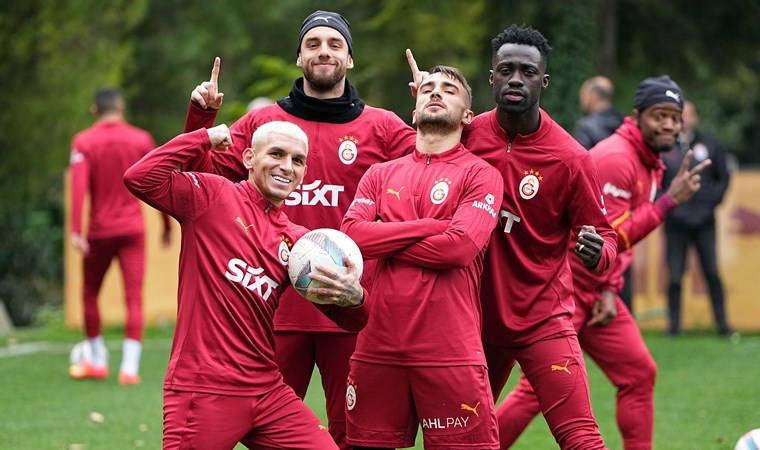 Okan Buruk'tan sakatlık açıklaması: Kaan Ayhan, Abdülkerim Bardakcı, Jakobs...