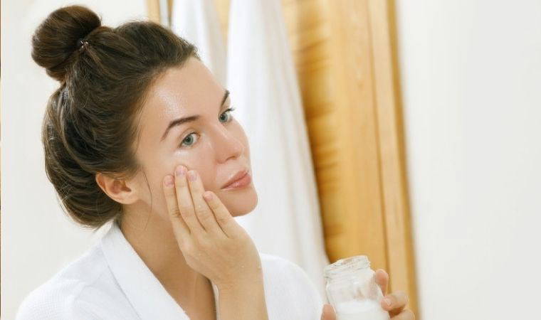 Işıl ışıl bir cilt için 6 altın öneri! Cildinizin erken yaşlanmaması için bu hatalardan kaçının...