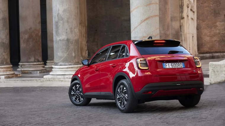 Fiat ödüle doymuyor: Bu kez de 600e modeli