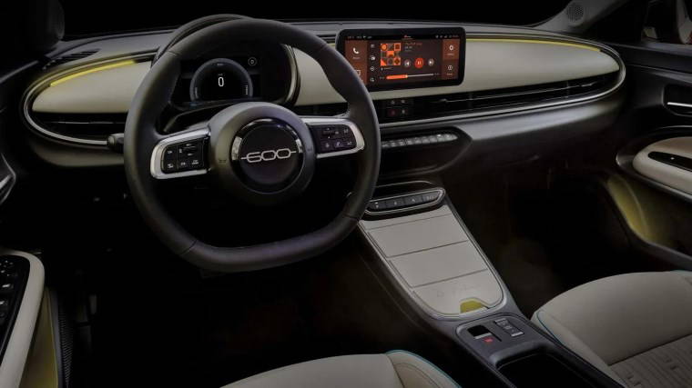 Fiat ödüle doymuyor: Bu kez de 600e modeli