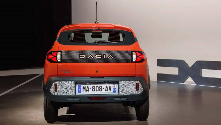 Dacia Spring'in içi de dışı da değişti: B modu geldi! Teknik özellikleri, satış tarihi ve tüm detaylar...