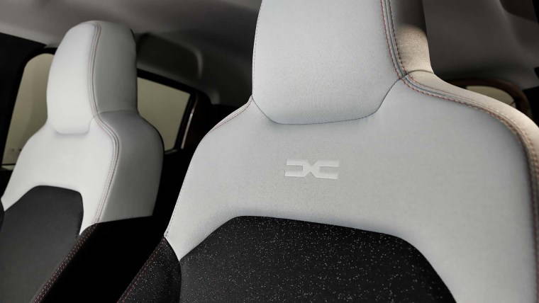 Dacia Spring'in içi de dışı da değişti: B modu geldi! Teknik özellikleri, satış tarihi ve tüm detaylar...