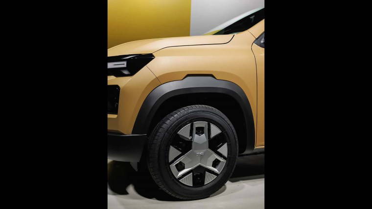 Dacia Spring'in içi de dışı da değişti: B modu geldi! Teknik özellikleri, satış tarihi ve tüm detaylar...