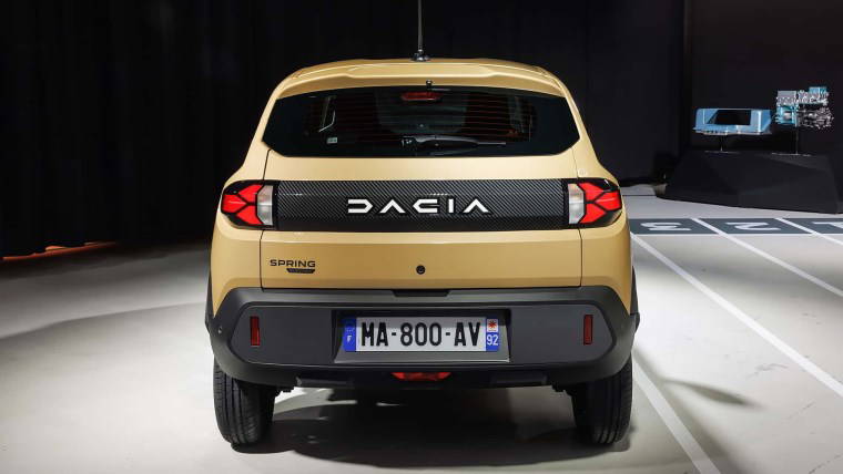 Dacia Spring'de son viraja girildi: Fiyatı açıklandı! Türkiye'ye gelecek mi?