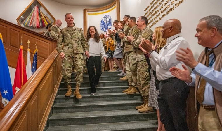 Pentagon 'dünyanın en büyük ofis binası' unvanını kaptırdı