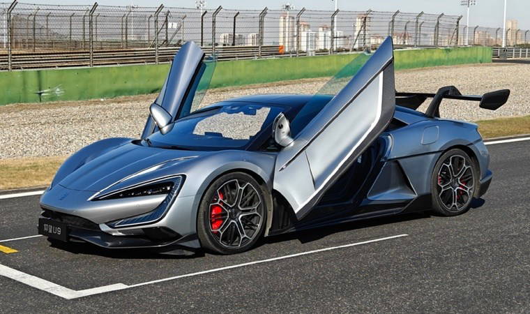 Çin'in Ferrari'si, Tesla'yı geçti! Tamamen elektrikli...