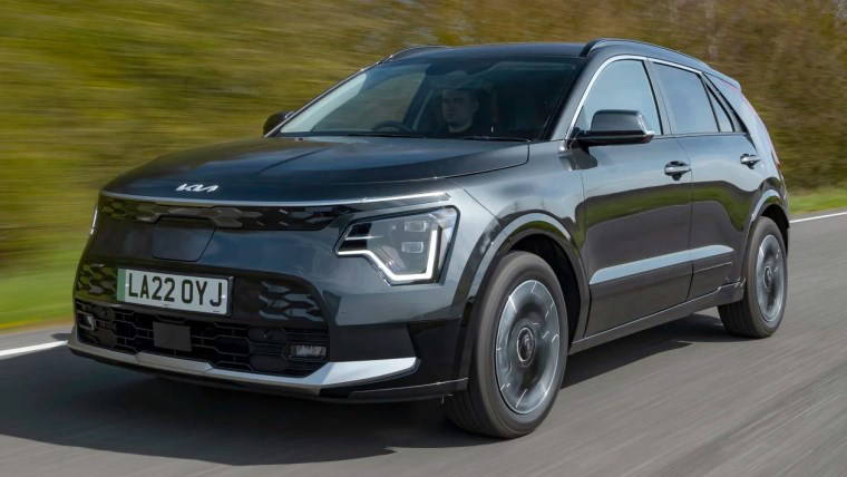 Elektrikli otomobillerde dev anket açıklandı: En çok beğenilen marka ve modeller listelendi...