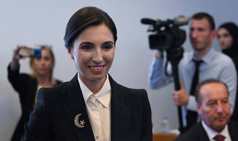 Hafize Gaye Erkan'ın istifası dünyada nasıl yankılandı?