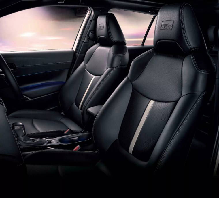 Toyota Corolla Cross yenilendi: Yeni ızgara ve teknik yükseltmelerle tanıtıldı
