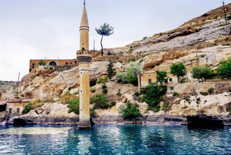 Güneydoğu Anadolu'nun mistik köyü: Rumkale