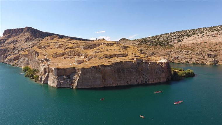 Güneydoğu Anadolu'nun mistik köyü: Rumkale