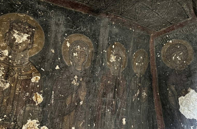 Bizans dönemine ait onlarca kayadan oyma kilise ziyarete açılıyor!