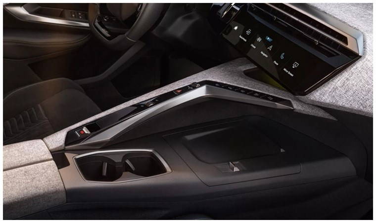 Peugeot Tesla'ya rakip oluyor! Peugeot'nun devi elektrikli ve hibrit seçeneklerle geliyor: Türkiye'ye geleceği tarih ve fiyatı...