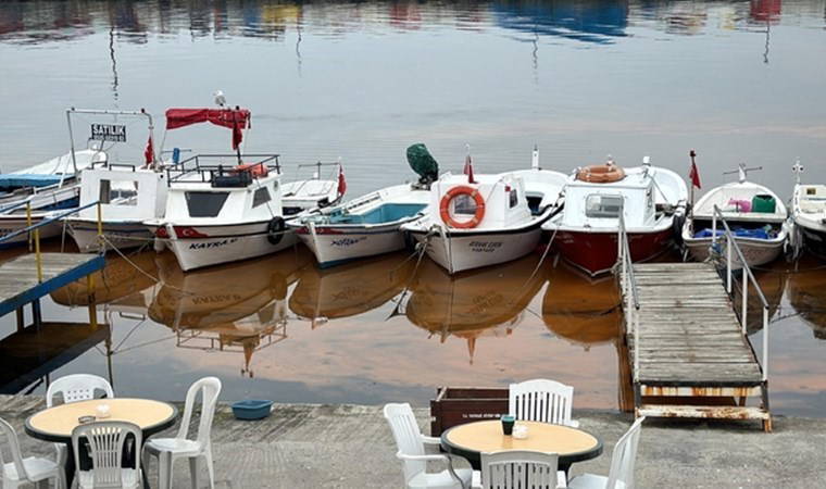 Deniz turuncuya döndü: Nedeni şaşırttı