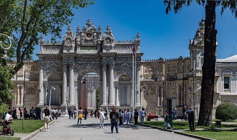 Yüzyılın tezgahı... 242 milyon dolara 'hayali havalimanı' sattılar!