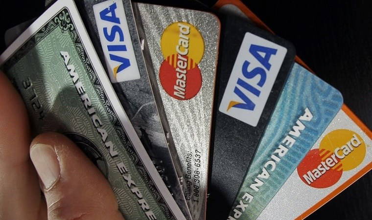 Yurttaş çareyi kredi kartında buldu: Harcamalarda yeni rekor