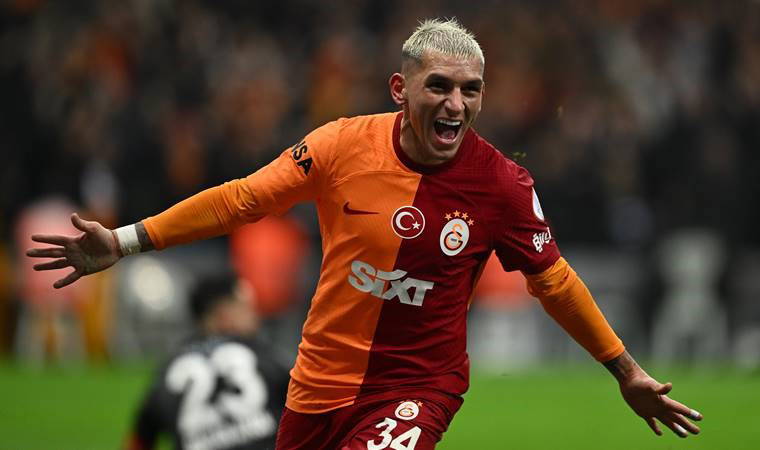 Süper Lig'de sezonun 11'i belli oldu: Kadroda sürpriz eksikler!