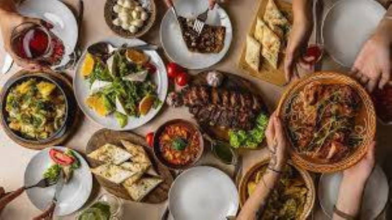 Ramazan akşamlarına hafif dokunuş: İftardan sonra midenizi rahatlatacak 6 doğal içecek tarifi