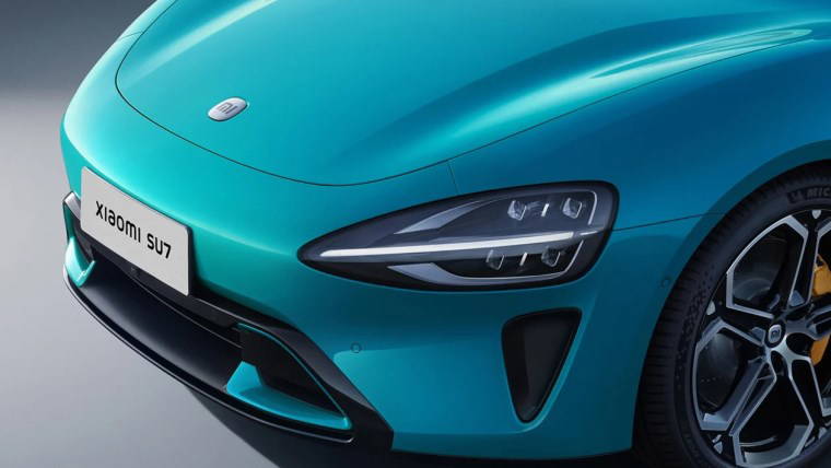 Xiaomi SU7, Porsche Taycan'ı geride bırakan performansı yarı fiyatına sunuyor! 5 dakikada 350 kilometre menzil...