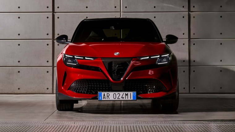 Alfa Romeo Milano teknik özellikleri ve fiyatı: Yeni model Türkiye'ye geliyor...