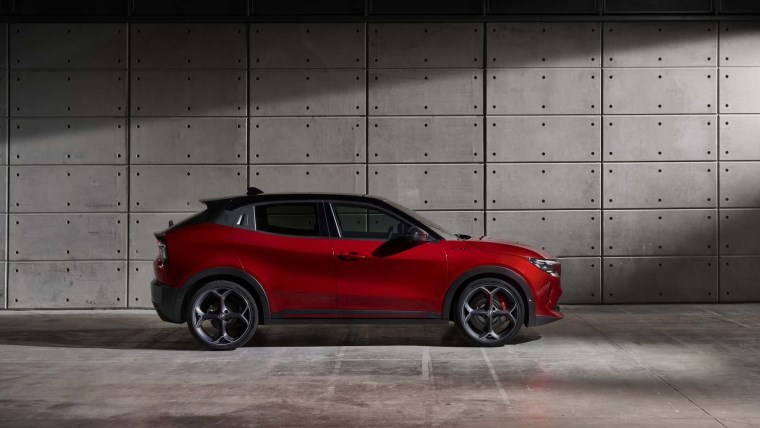 Alfa Romeo Milano teknik özellikleri ve fiyatı: Yeni model Türkiye'ye geliyor...