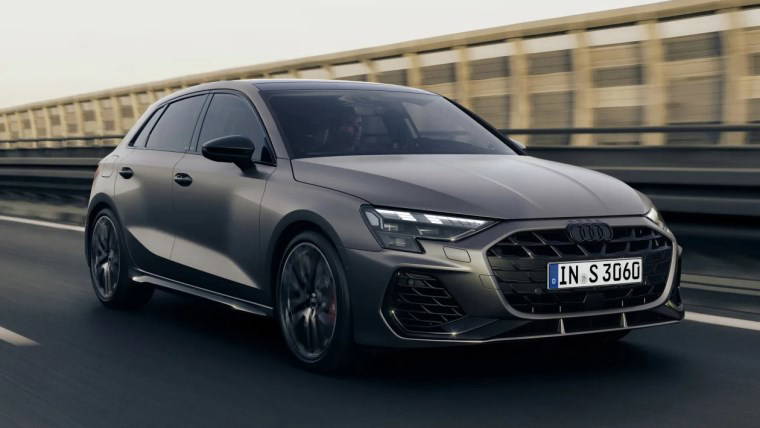 2024 Audi S3 ortaya çıktı: Daha fazla güç ve Akrepovic egzoz seçeneği ile geliyor...