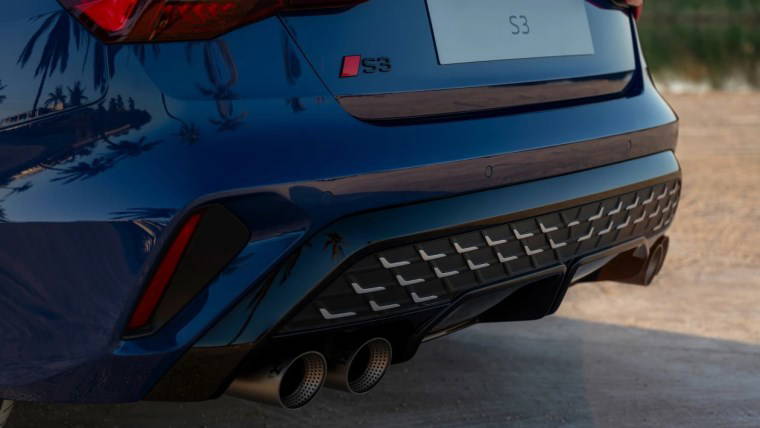2024 Audi S3 ortaya çıktı: Daha fazla güç ve Akrepovic egzoz seçeneği ile geliyor...