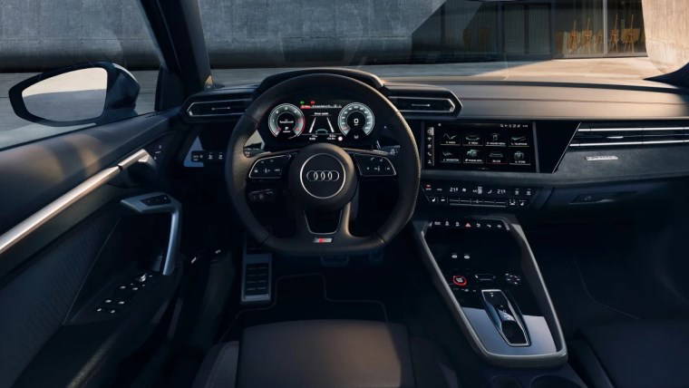 2024 Audi S3 ortaya çıktı: Daha fazla güç ve Akrepovic egzoz seçeneği ile geliyor...