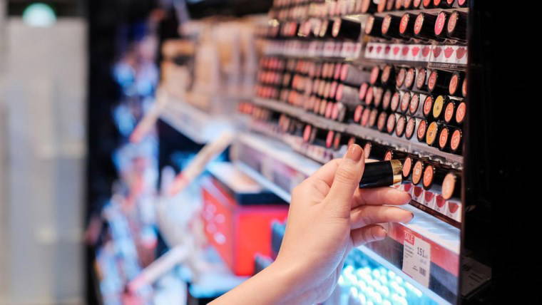 Dermatoloji uzmanından 'cilt bariyeri' uyarısı: Makyaj yapmadan bir daha düşünün...