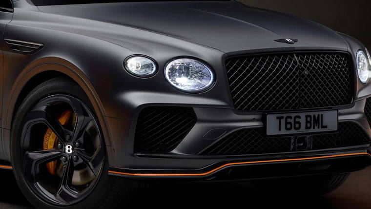 Bentley'den 105 yıl sonra bir ilk: Bentayga Black Edition ile geri döndü...