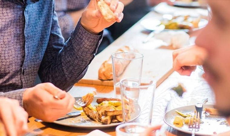 Kafelerde yeni 'masa işgal ücreti' dönemi: Tepkiler büyüyor...