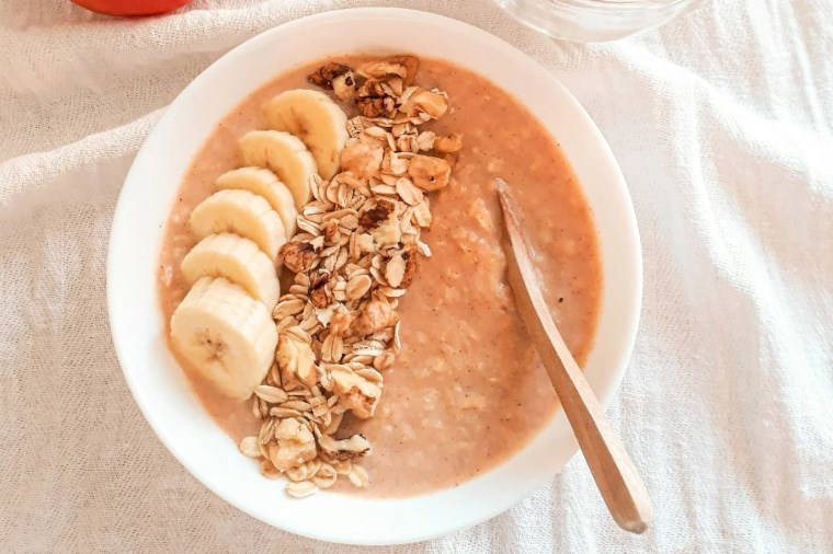 Hem sağlıklı hem pratik 3 yulaf lapası tarifi: Gün boyu tok tutuyorlar!