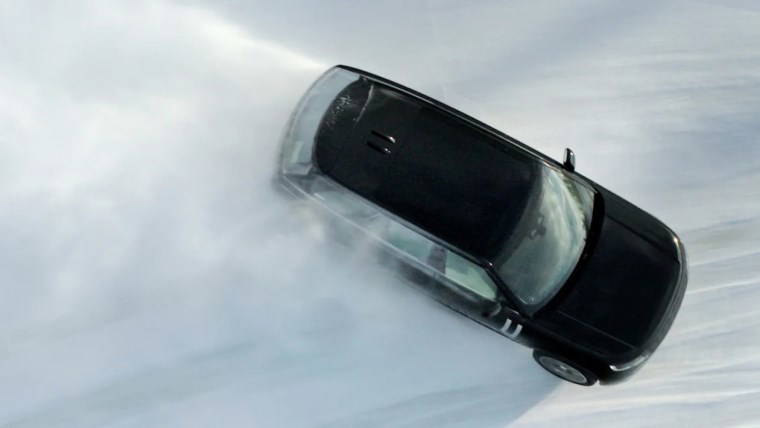 En uygun fiyatlı Range Rover geliyor! Elektrikli model Kutup Dairesi'nde ortaya çıktı...