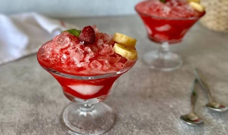 Sıcak havalarda ferahlatacak tatlı: Adana'nın meşhur lezzeti Bici Bici tarifi...