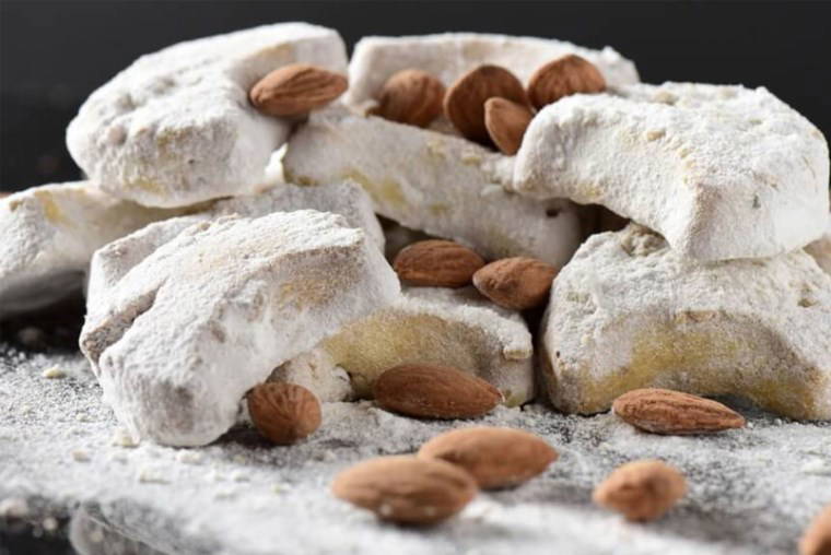 Mis gibi kokusu mutfağınızı saracak: Kavala Kurabiyesi tarifi...