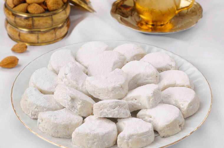 Mis gibi kokusu mutfağınızı saracak: Kavala Kurabiyesi tarifi...