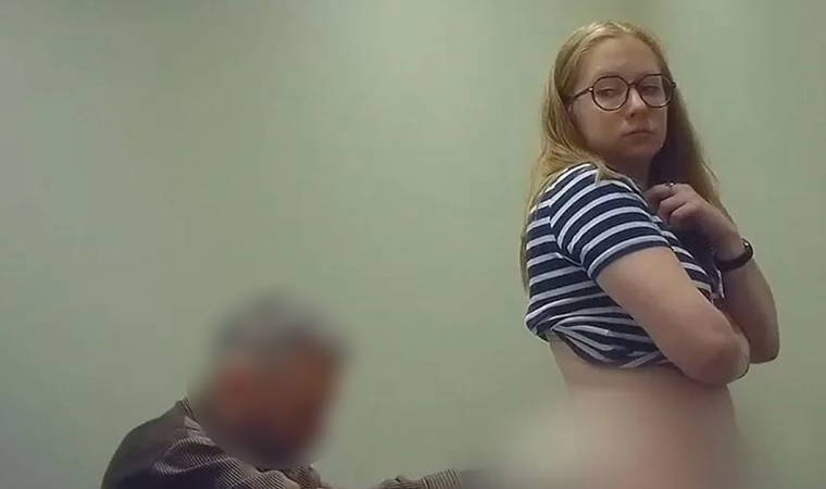 İngiltere'de Türk doktor skandalı: 'Birden iç çamaşırımı indirdi...'