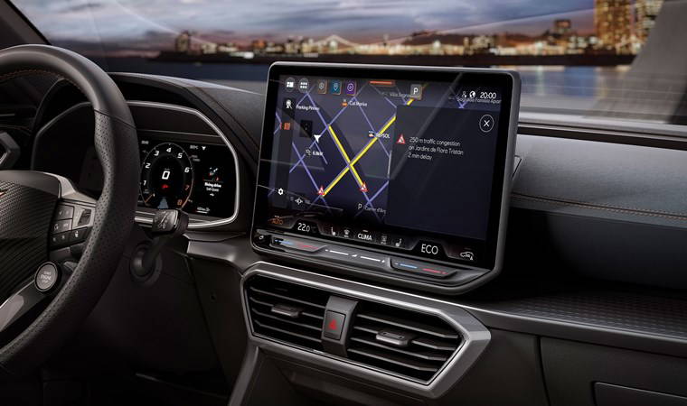 Yeni Cupra Leon ortaya çıktı: 333 beygir güç drift modu ve 4 çeker!