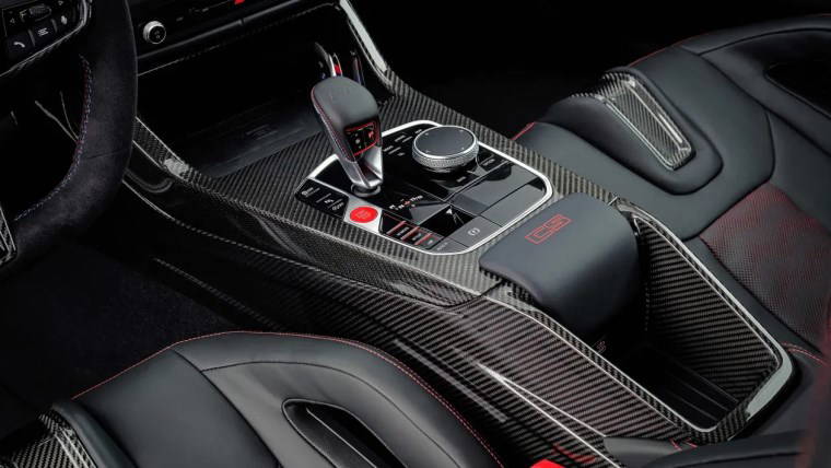 Yeni 2024 BMW M4 CS ortaya çıktı: 550 beygir güç, karbonfiber malzemeler...
